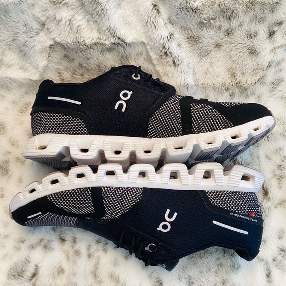 On Running Cloud 5 Combo  NWOT - Picture 3 of 7